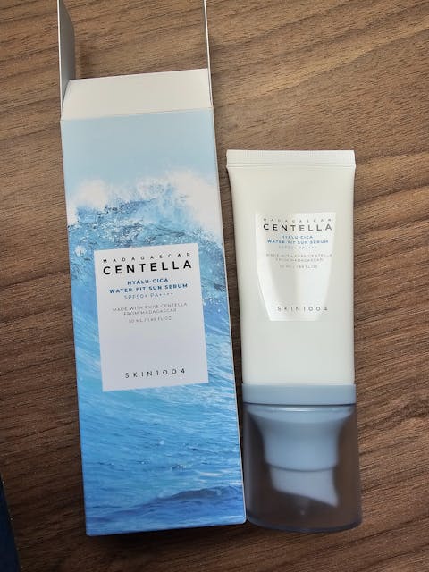 SKIN1004 - Madagascar Centella Hyalu-Cica Water-Fit Sun Serum - 50 ml