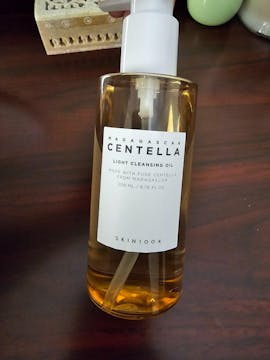SKIN1004 - Madagascar Centella Light Cleansing Oil - 200 ml