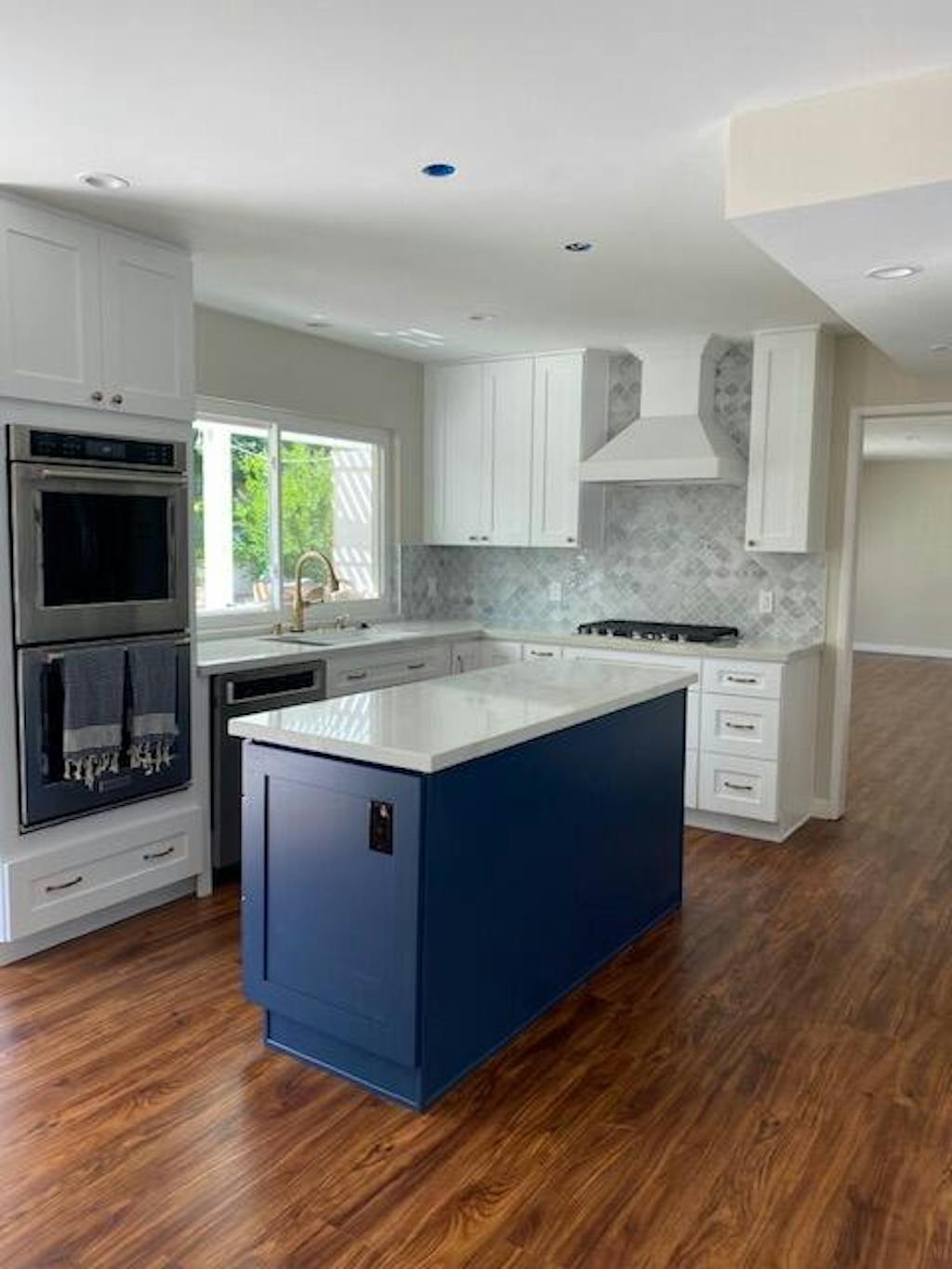 ZLINE Designer Wooden Island Mount Range Hood in Butcher Block (681iW