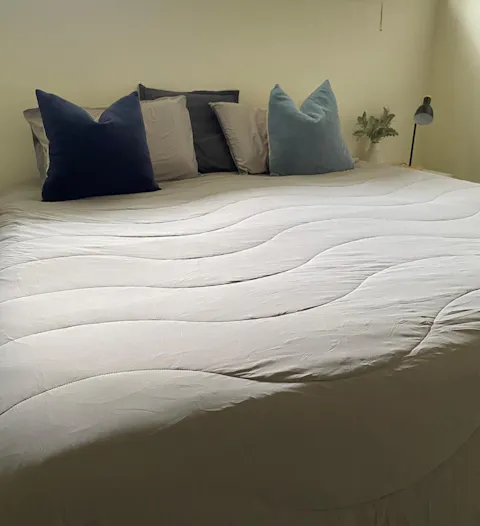 Cooling Blanket | Temperature controlled blanket for hot sleepers