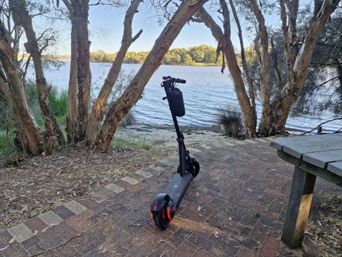 ASTRO EVERYDAY COMMUTER ELECTRIC SCOOTER (2026 MODEL)