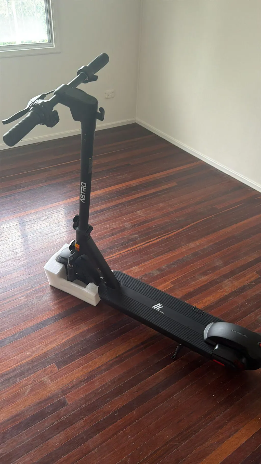 ASTRO Lightweight Commuter Electric Scooter (36V)