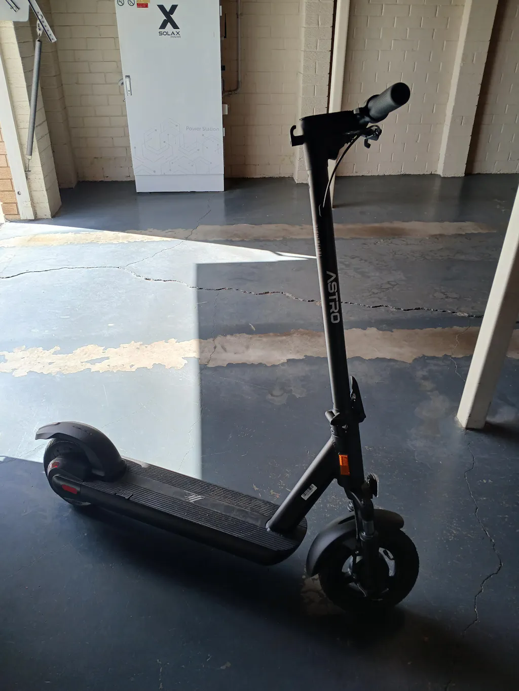ASTRO Lightweight Commuter Electric Scooter (36V)
