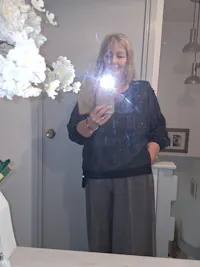 Kamil v neck sweater - pale blue