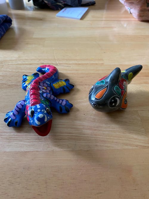Guerrero Iguana Figurine | Colorful Hand-Painted Mexican Folk Art