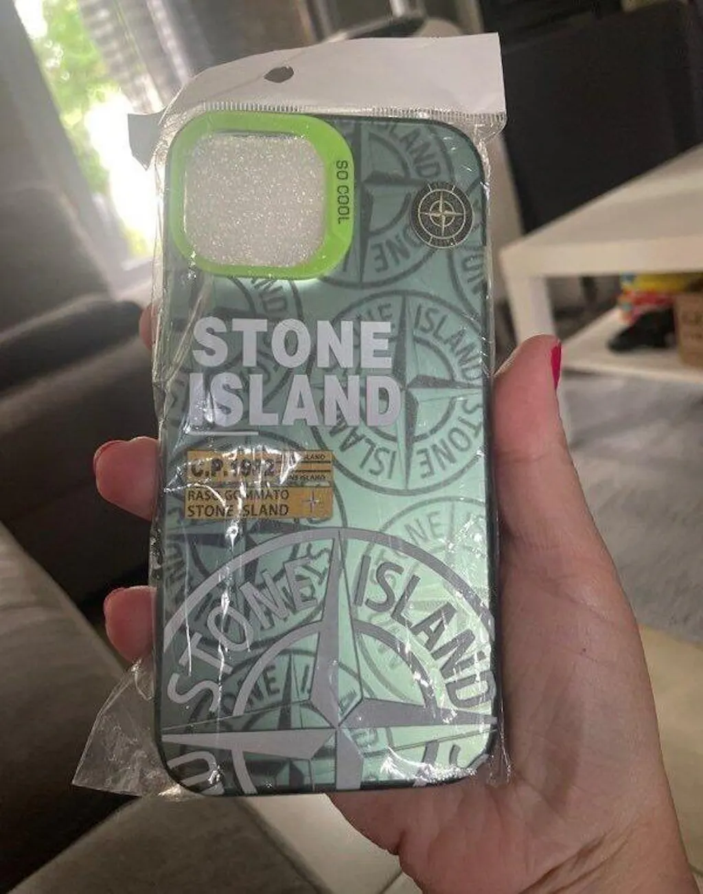 Coque Arrière Stone Island - Noire, Neuve Sous Emballage - Pour IPhone 14, 15, Pro, Pro Max