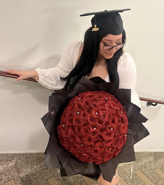 Glittering Everlasting Rose Bouquet – Ideal Gift for Couples | Elegant Sparkling Roses in a Luxurious Bouquet