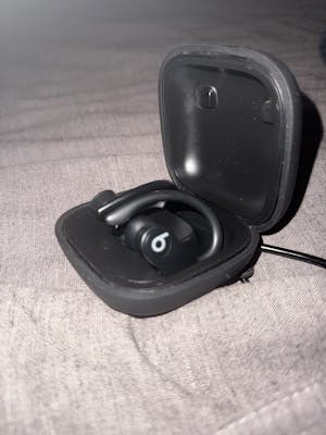 Right Powerbeats Pro Replacement