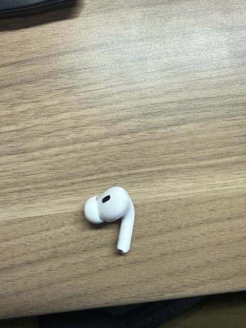 Right Replacement AirPod - AirPods Pro (2nd Generation)