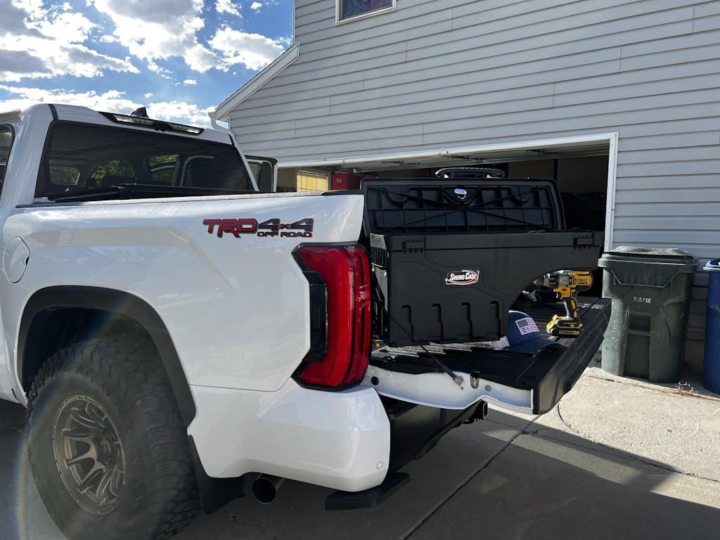 UnderCover Swing Case Swingout Toolbox 20222025 Toyota Tundra