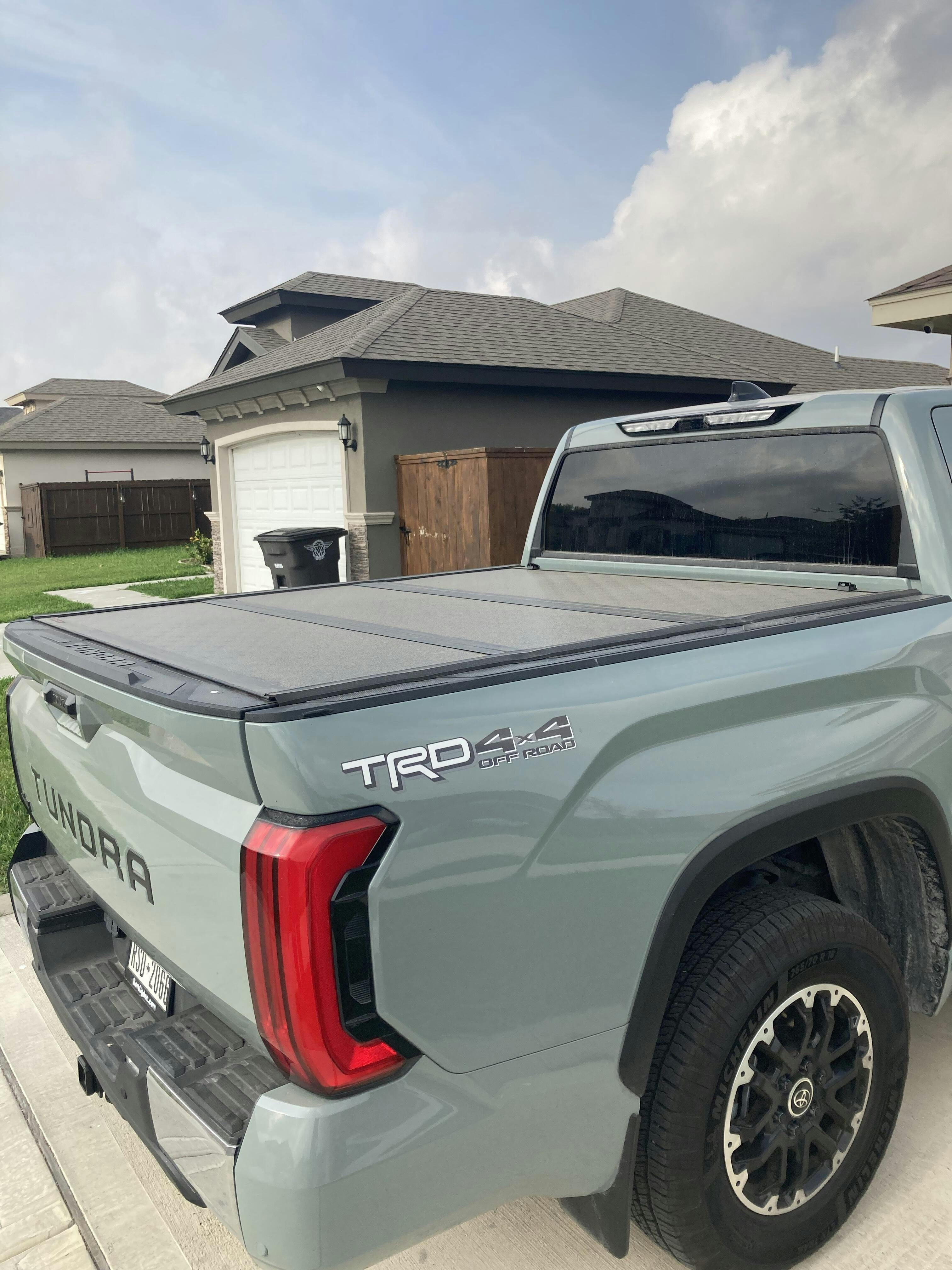 Rough Country Hard Low Profile Bed Cover | 2022-2024 Toyota Tundra ...