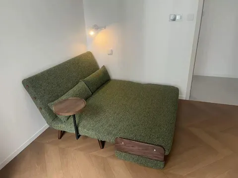 ソファベッド 折りたたみソファベッド ダブル サイドテーブル付き ソファ おしゃれ 多機能 省スペース 2人掛け ベッド兼用 リクライニング 来客用 コンパクト 北欧風 一人暮らし 新生活 家具 sp-001