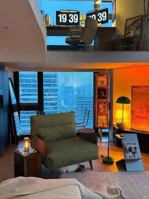 ソファベッド 折りたたみソファベッド ダブル サイドテーブル付き ソファ おしゃれ 多機能 省スペース 2人掛け ベッド兼用 リクライニング 来客用 コンパクト 北欧風 一人暮らし 新生活 家具 sp-001