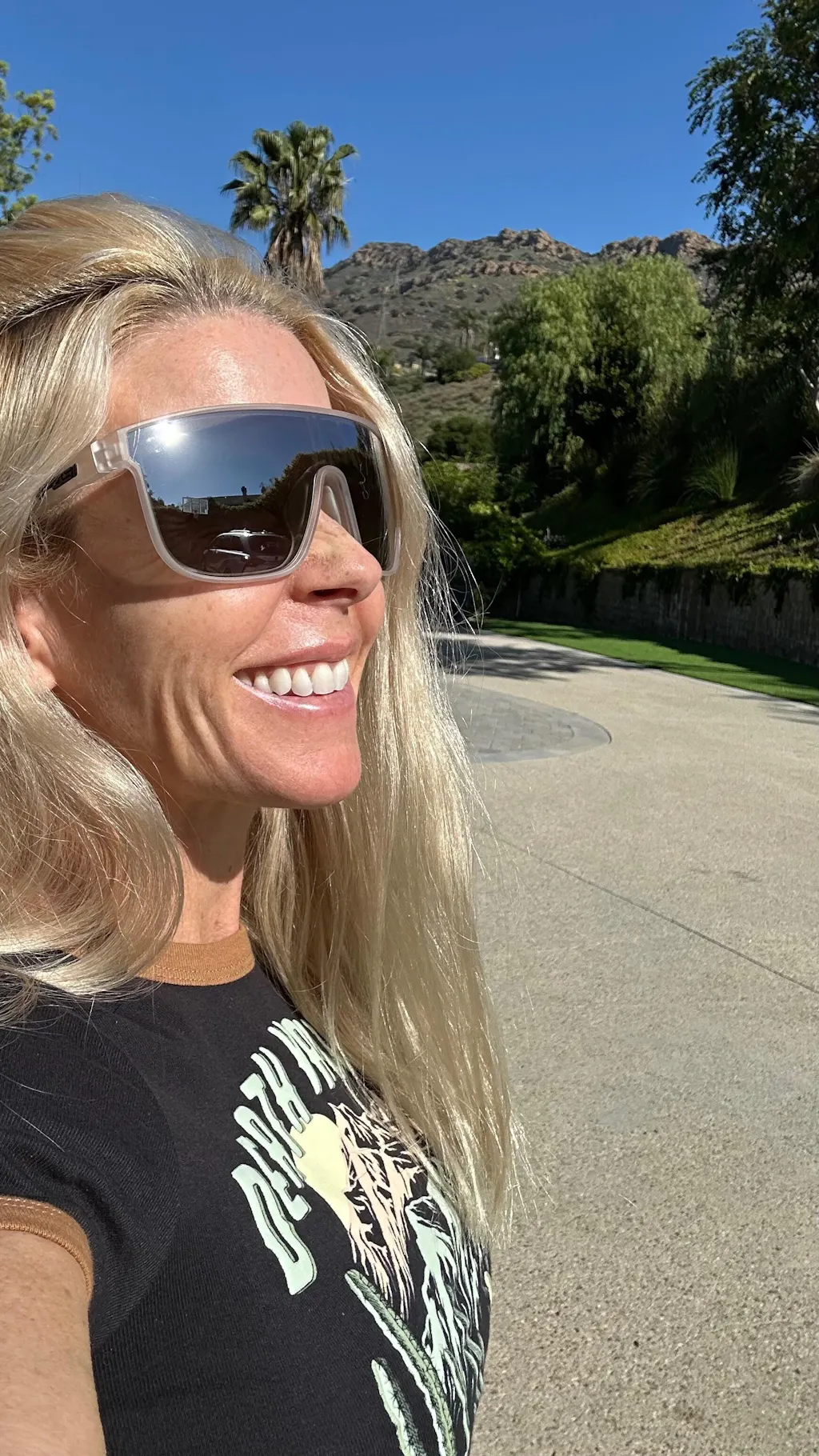 Sanctum XL Oversized Sport Sunglasses | Go Bigger | Tifosi Optics