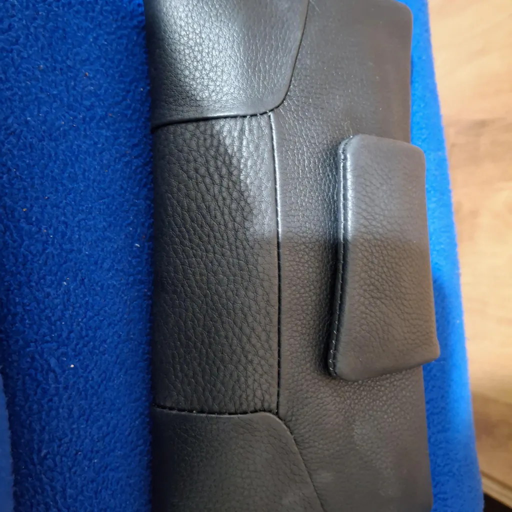 ארנק מעור דגם גוגן