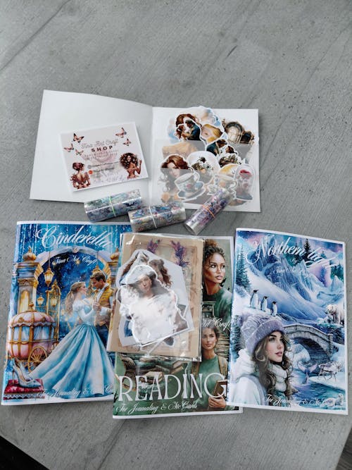 Cinderella – 20 Pages of Cut & Paste Magic for journaling , le scrapbooking, Crafts, HandArts