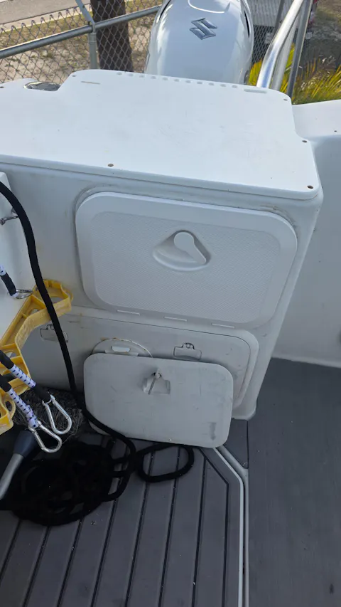 Boat Hatch with Tackle Box Storage (14.75"x10.65")