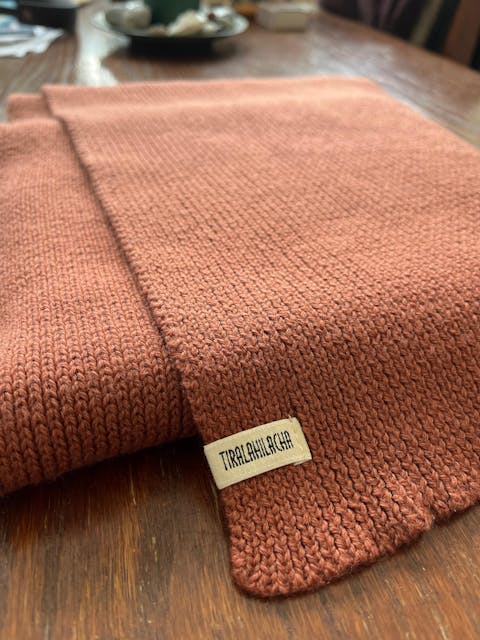 Tayo chunky wool scarf in red