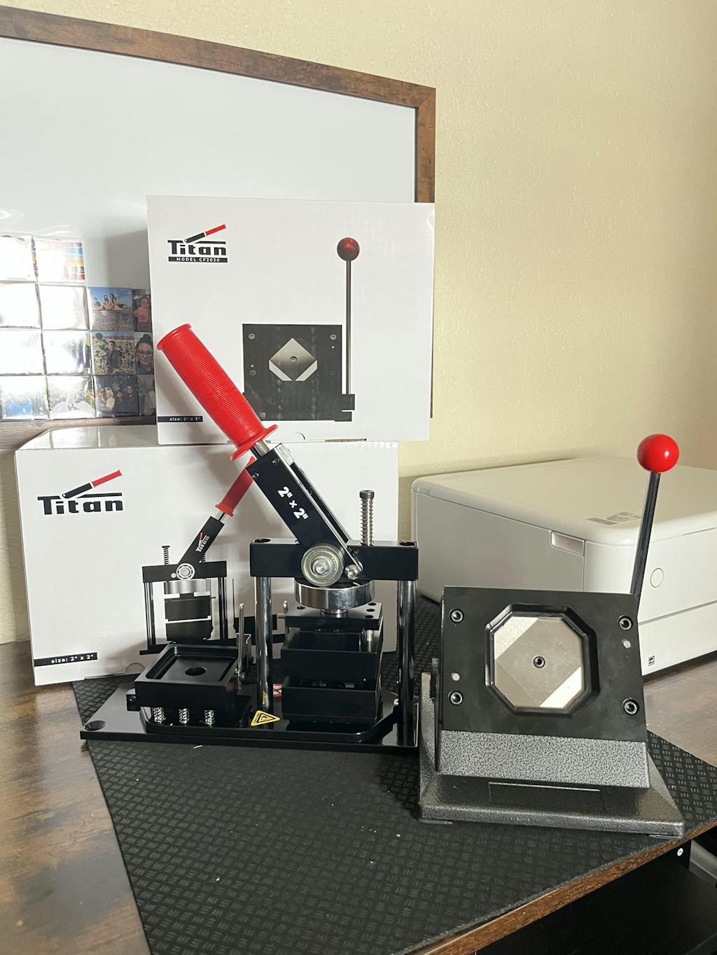 2 x 2" Square Magnet Press