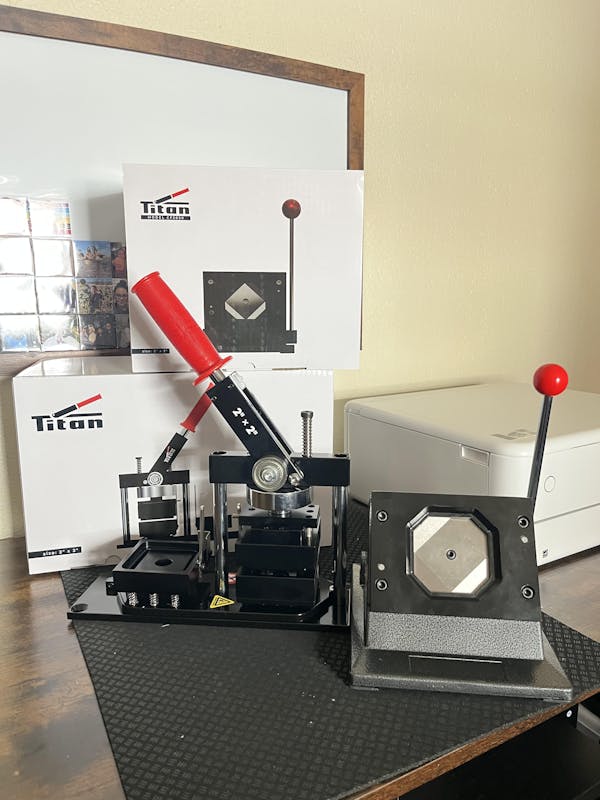 2 x 2" Square Magnet Press