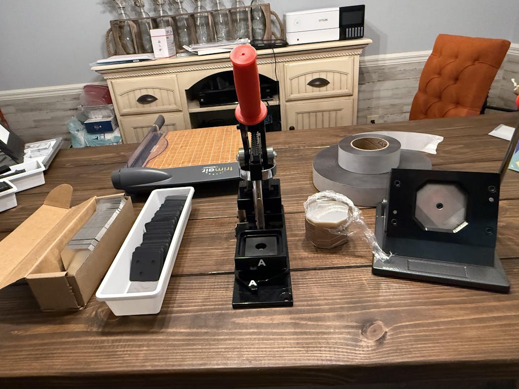 2 x 2" Square Magnet Press