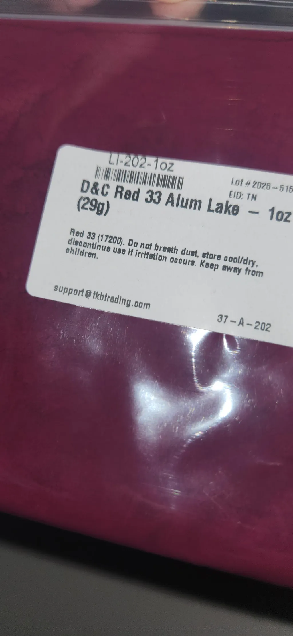D&C Red 33 Alum Lake