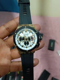 שעון גברים ספורט אלגנטי עם כרונוגרף ורצועת סיליקון עמיד במים