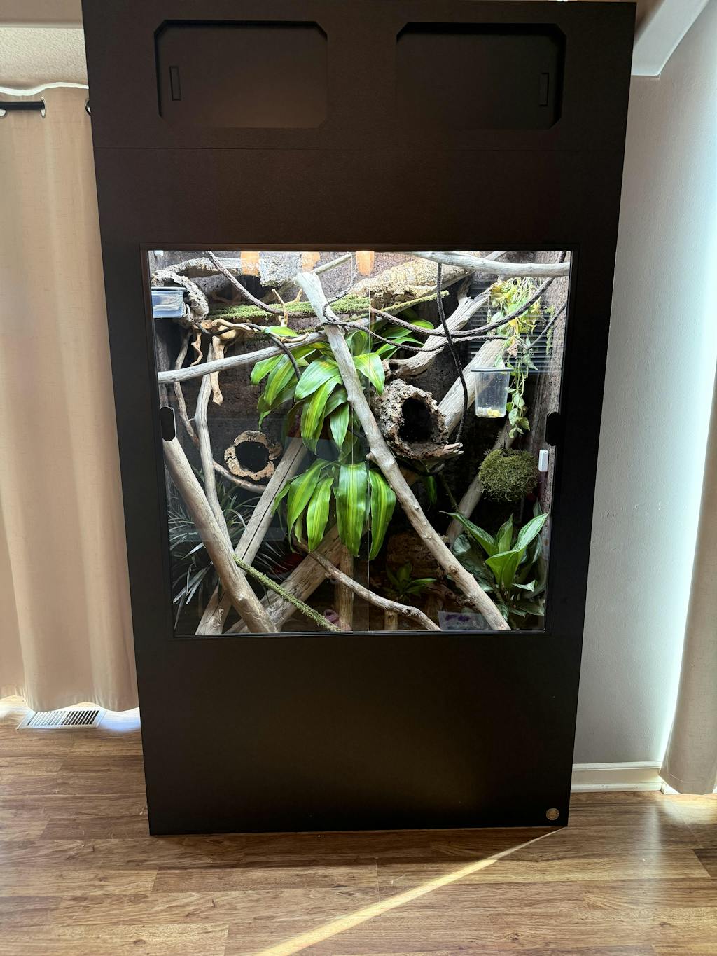 4'x2'x6' | Custom HDPE-PVC Reptile Enclosure | Luxury Reptile Cage