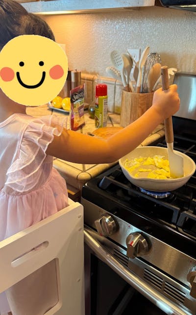 Toddler Tower Montessori Style Kitchen Helper (White)