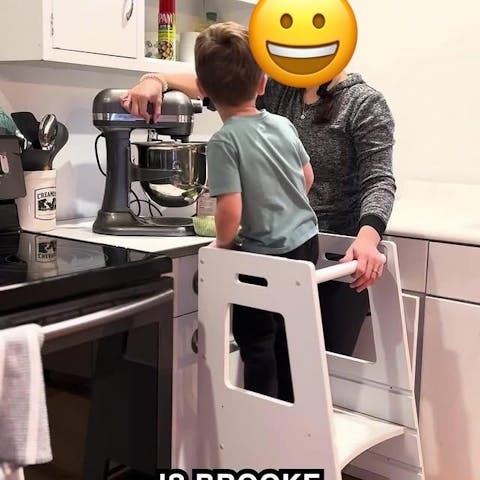 Toddler Tower Montessori Style Kitchen Helper (White Compact)