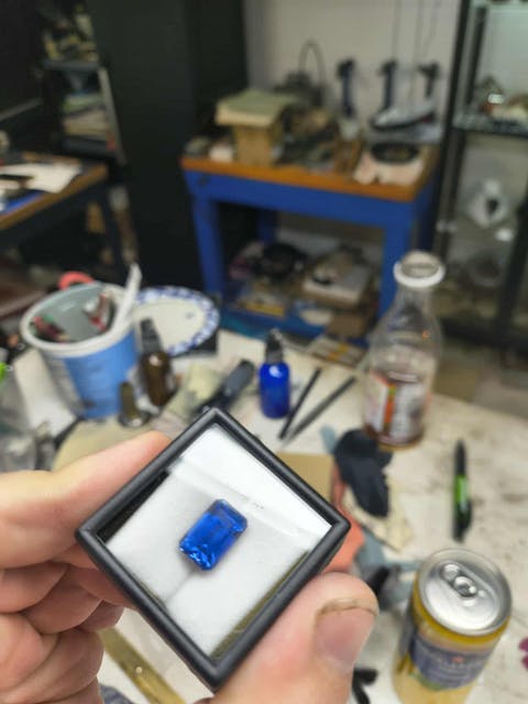 Ceylon Blue #32 Lab Created Corundum Sapphire Faceting Rough for Gem Cutting - Various Sizes - Split Boule