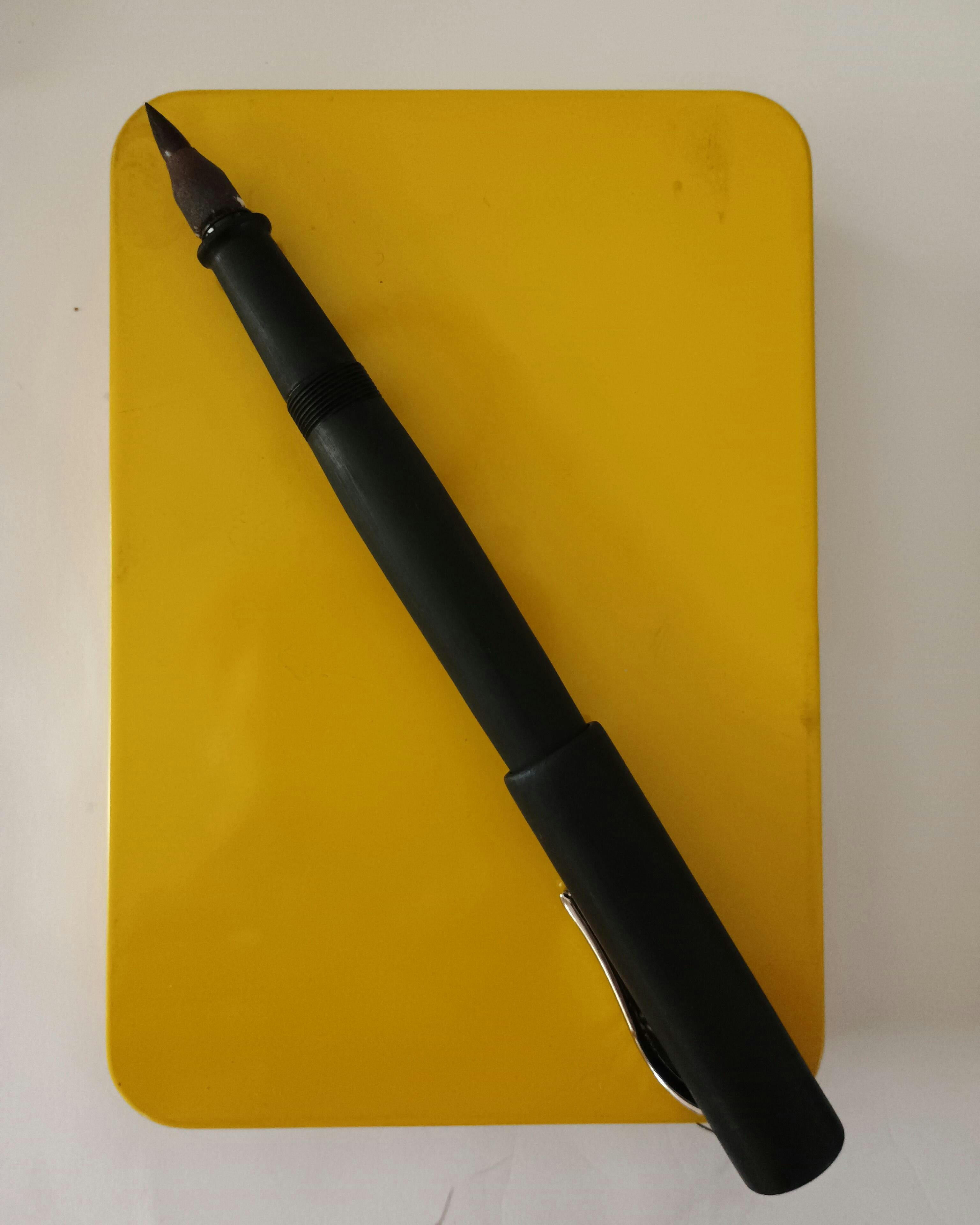 Japanese Brush Tip Fountain Pen – Perfect for Lettering Japanese Brush Tip Fountain Pen – Perfect for Lettering