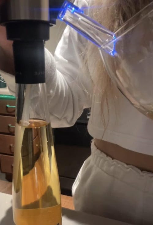 TOMEEM 4-in-1 Electric Wine Opener With Electric Decanter