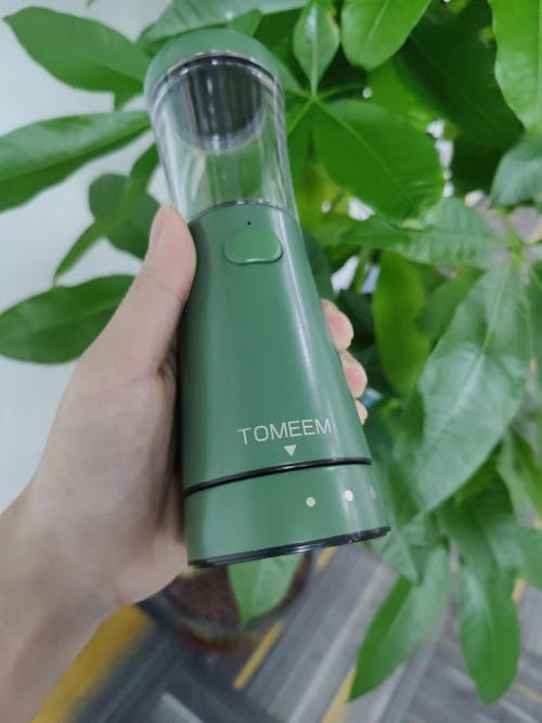 TOMEEM 4.5oz Rechargeable Electric Salt and Pepper Grinder With Tray