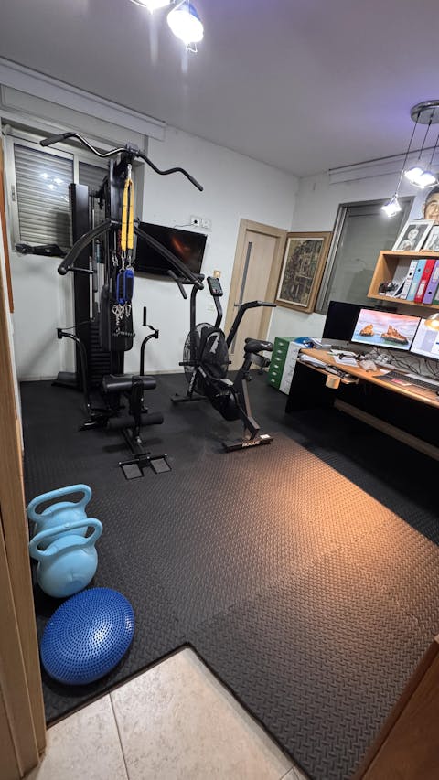 אריח פאזל מקצועי 100*100*2.5 סנטימטר - 49 שקל