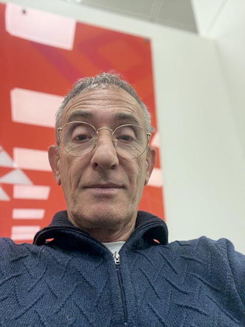 מתקן מתח מקבילים ושכיבות סמיכה