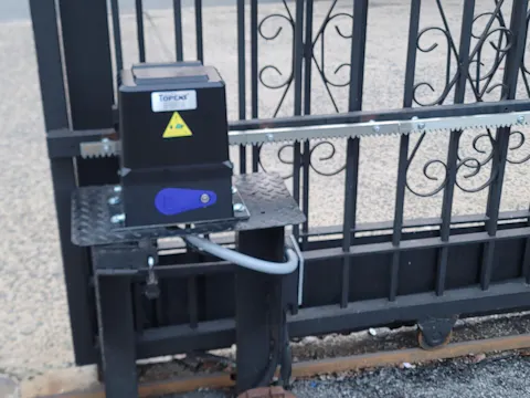 TOPENS RK2500T Sliding Gate Opener