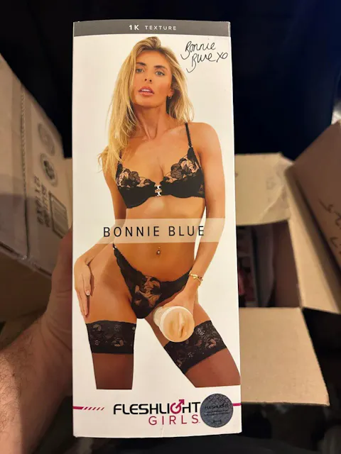 Fleshlight Girls Bonnie Blue 1K Lady Pussy & Zero Miles Butt SuperSkin Stroker | Pocket Masturbator