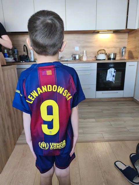 Dziecięcy Zestaw Domowy Barcelona (Koszulka+Spodenki) 2025/26