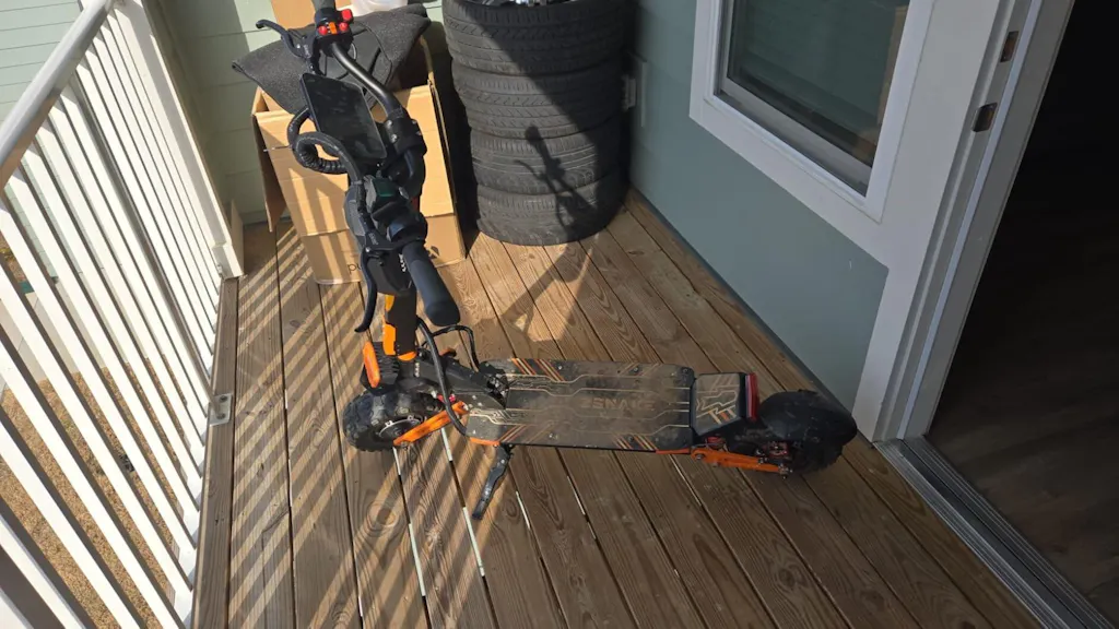 TopRiding ZSNAKE Z36 - Adult Electric Scooter, 5600W Dual Motors, Top Speed 52MPH, 11" Tires