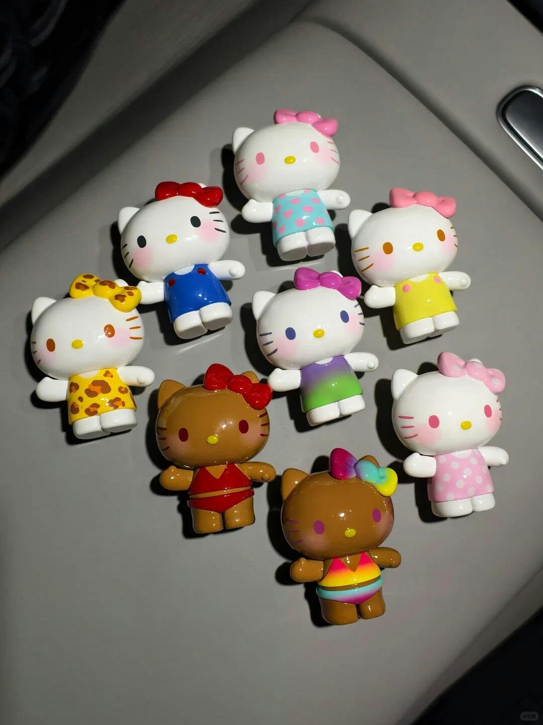 サンリオ ハローキティ サマーレインボーキャンディミニフィギュア