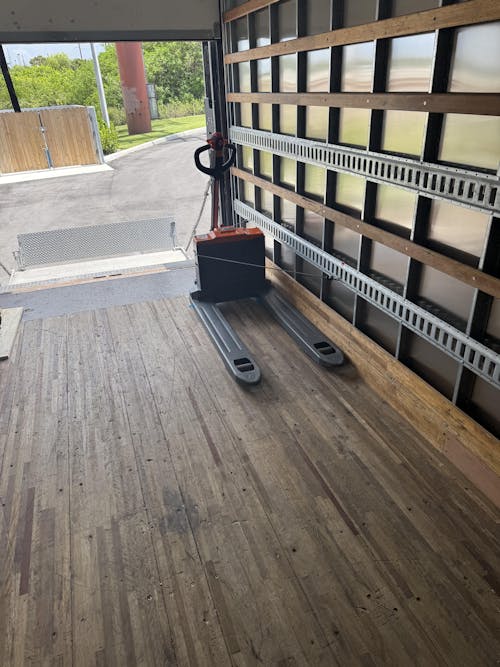 Used Super Light Full Electric Pallet Truck Lithium Power Pallet Jack 3300 lbs Capacity 48" Lx27‘’ W Forks