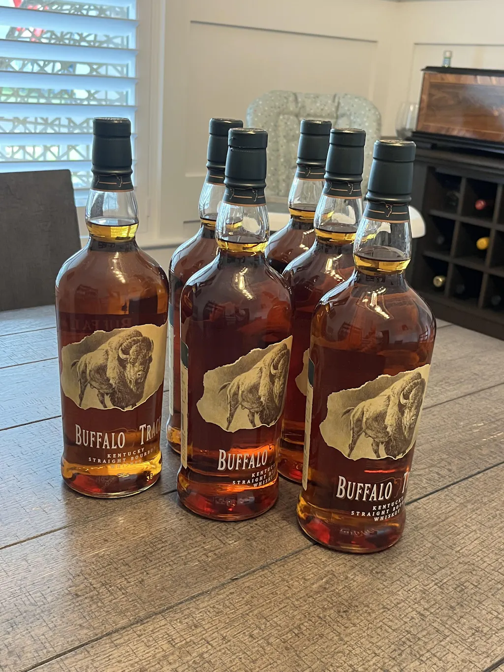 Buffalo Trace Kentucky Straight Bourbon Whiskey 1 Liter – Total