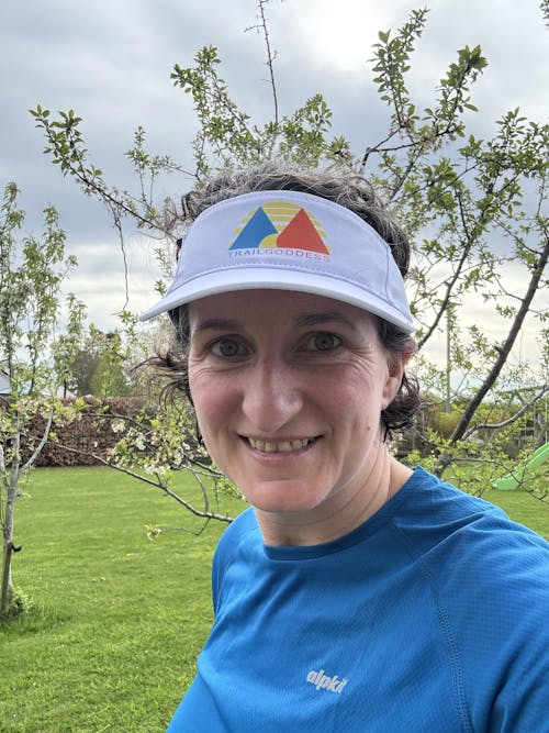 Trail Goddess White Performance Visor