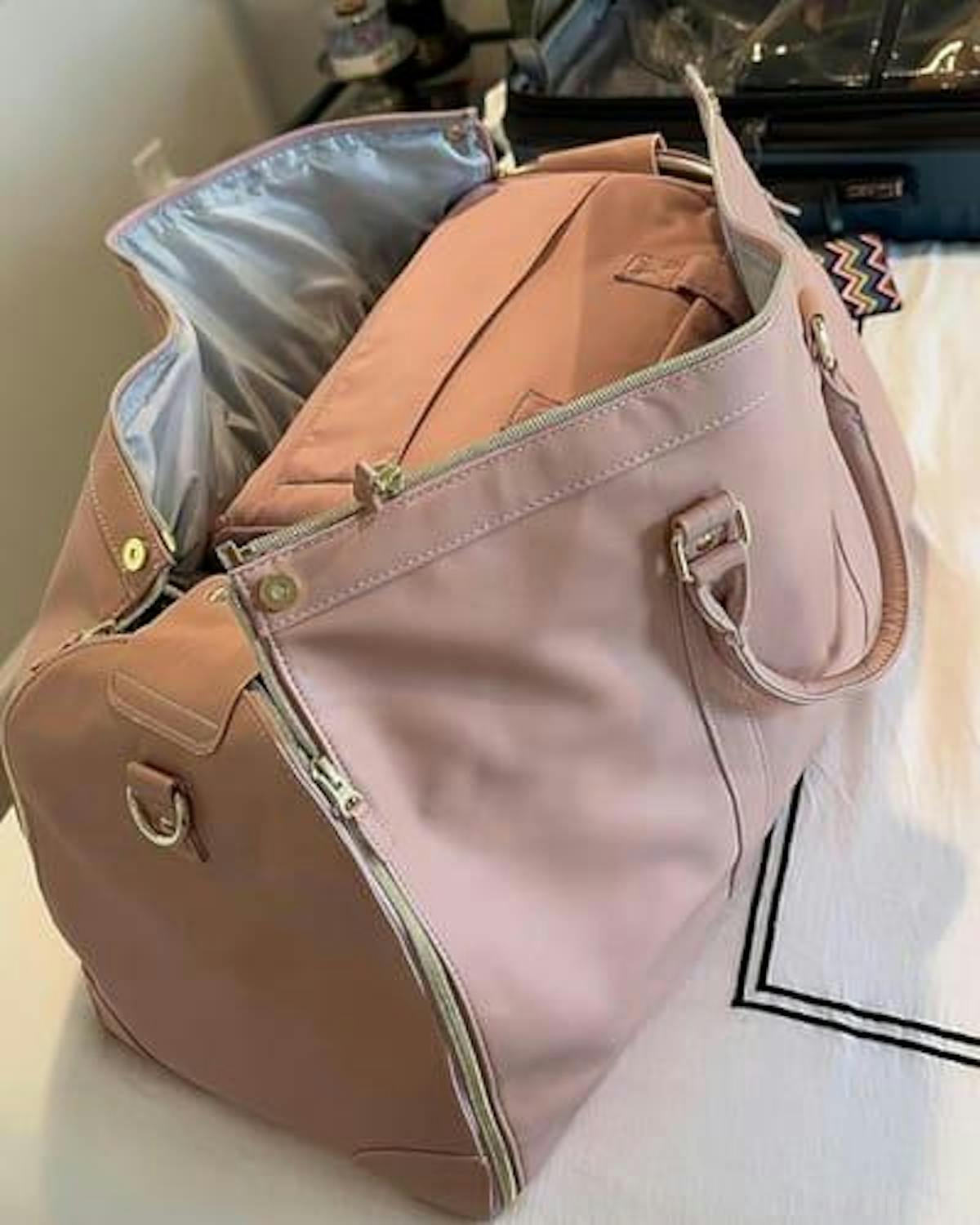 Large Capacity Waterproof Travel Duffle Bag for Women
