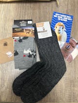 Alpaka Wohlfühlsocken – Bunte Socken aus Alpakawolle mit Alpaka-Motiv (Blau, Grau)