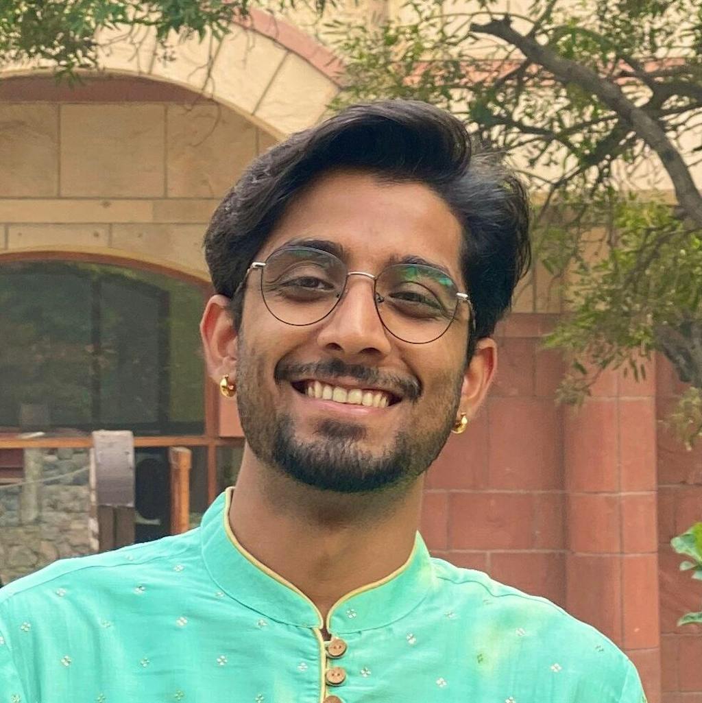 Vintage antique design handmade 925 sterling silver gorgeous gold polished hoops boho earrings bali tribal Banjara jewelry s1303