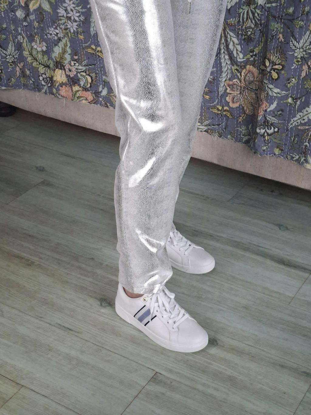 Madonna Italian Shimmer Jogger with Shimmer Heart in Silver