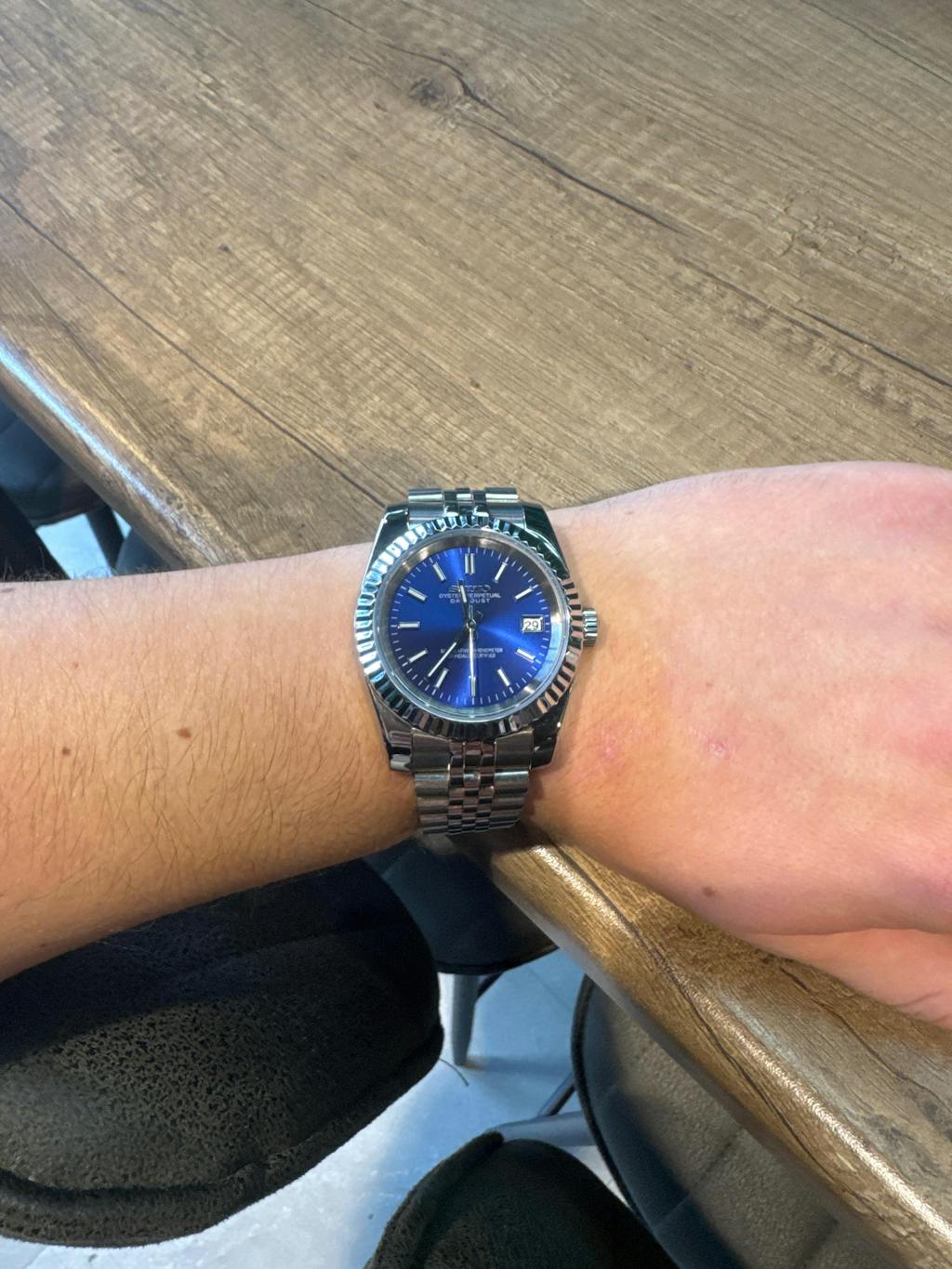 Oysterjust Bright Blue