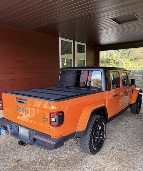 BAKFlip MX4 Hard Folding Tonneau Cover For 2020-2026 Jeep Gladiator 5' Bed - 448701